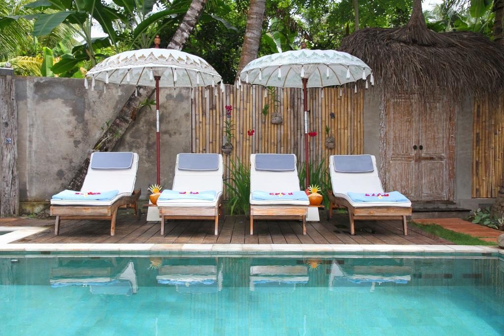 Cili Emas Oceanside Resort Tejakula Ruang foto