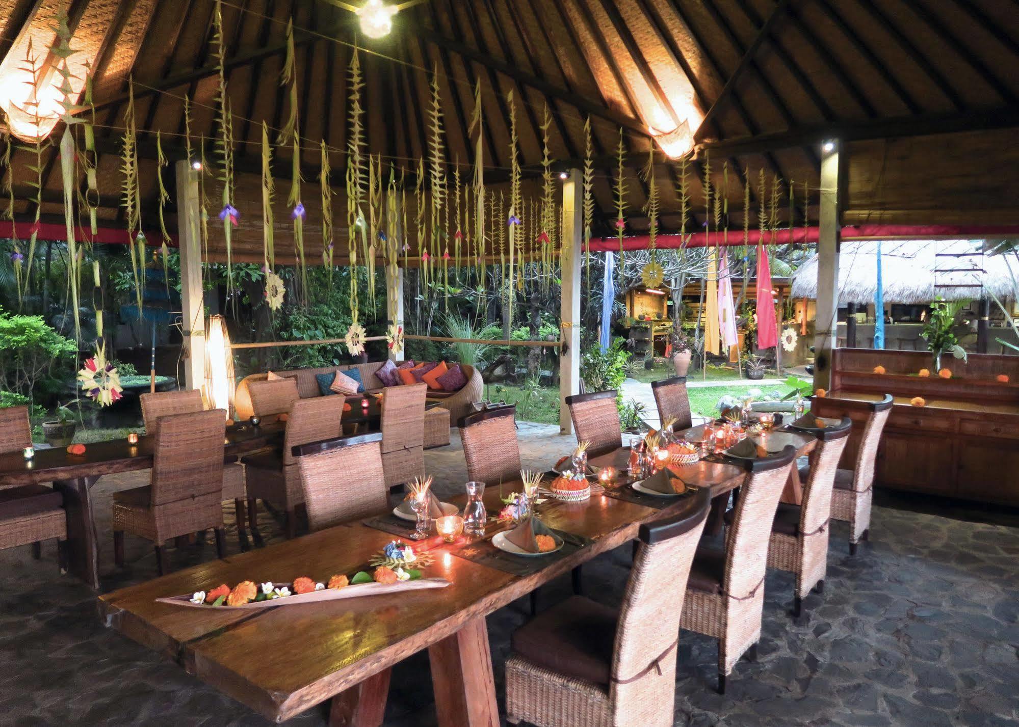 Cili Emas Oceanside Resort Tejakula Bagian luar foto
