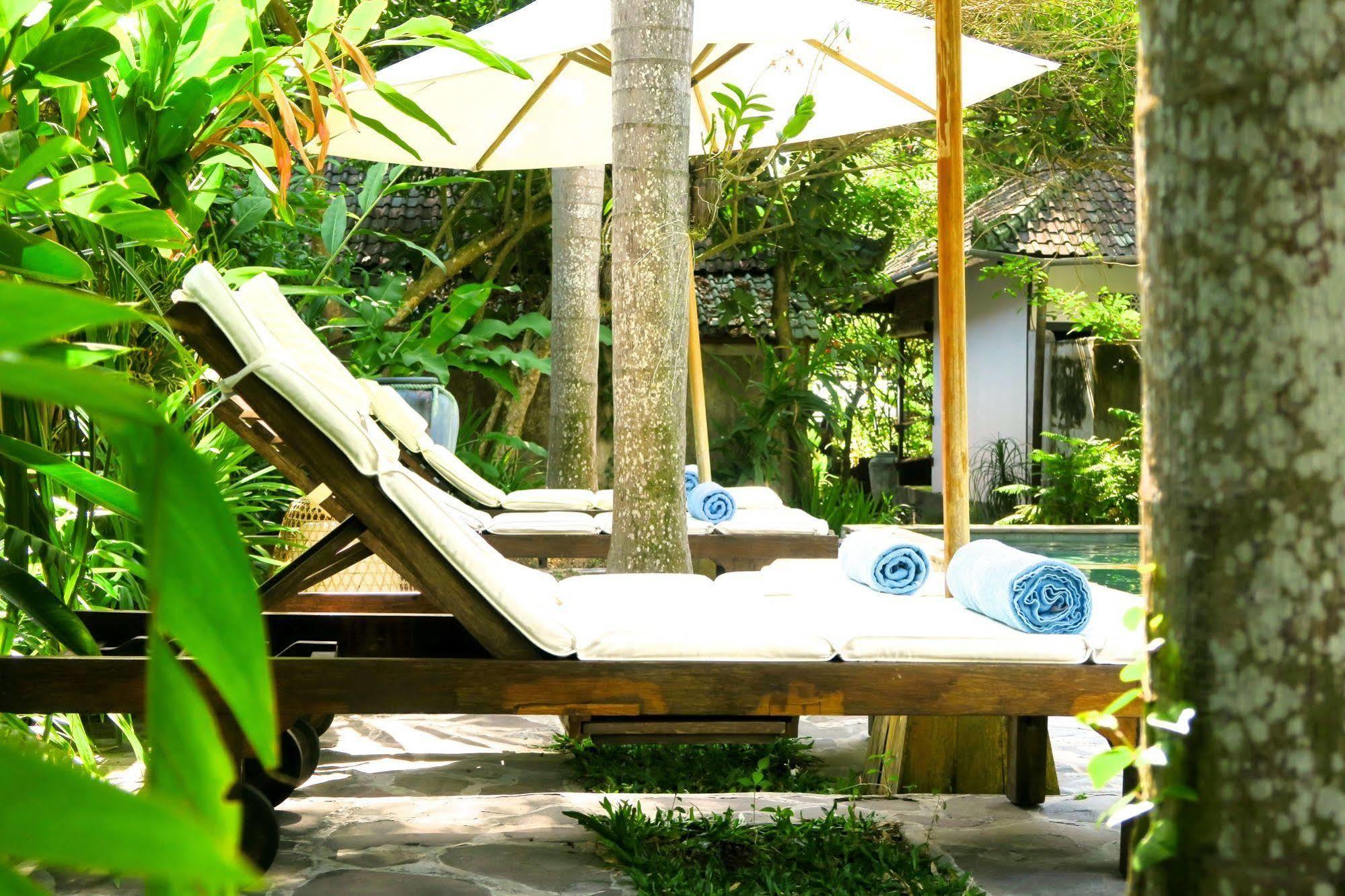 Cili Emas Oceanside Resort Tejakula Bagian luar foto