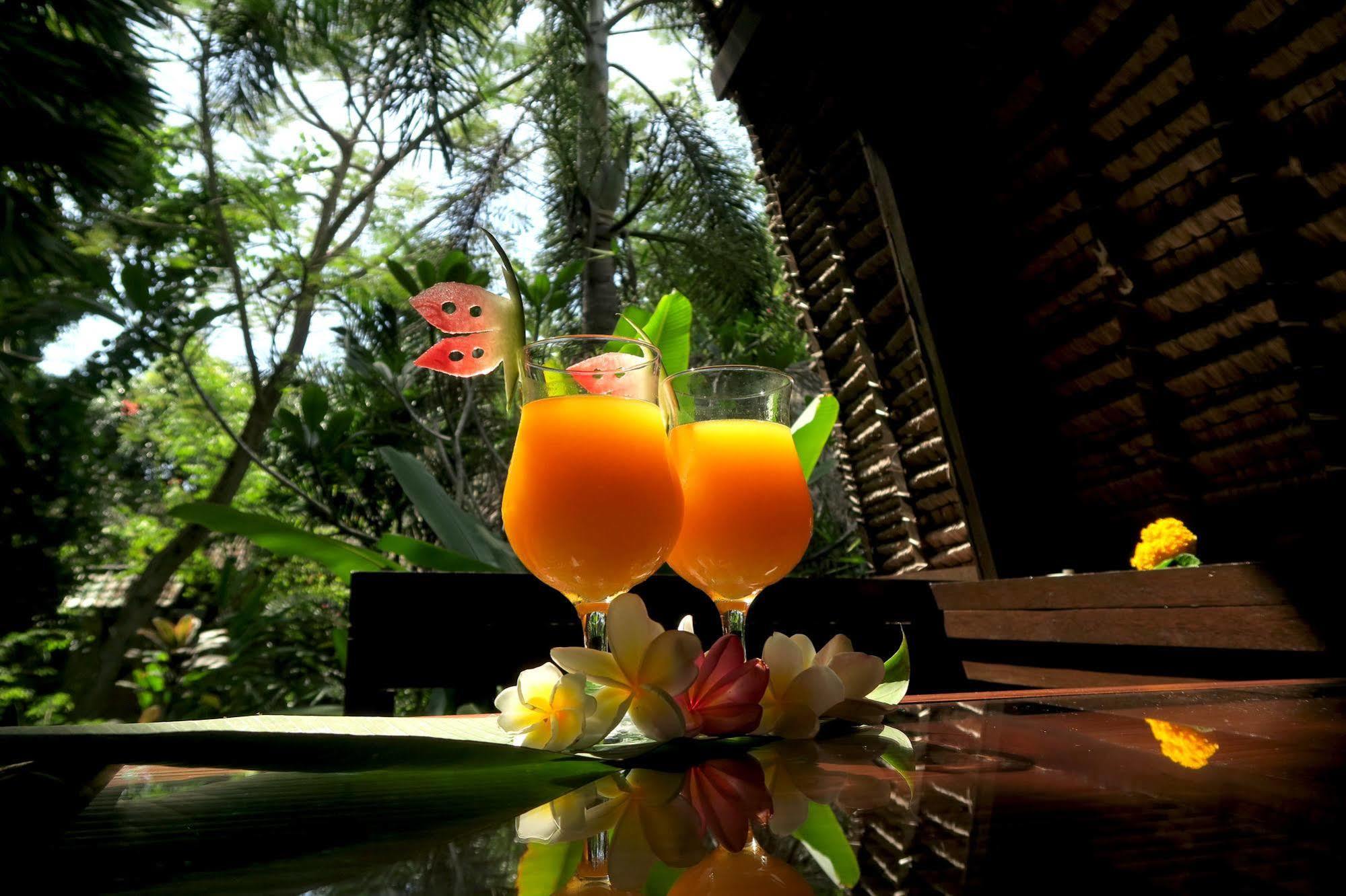 Cili Emas Oceanside Resort Tejakula Bagian luar foto