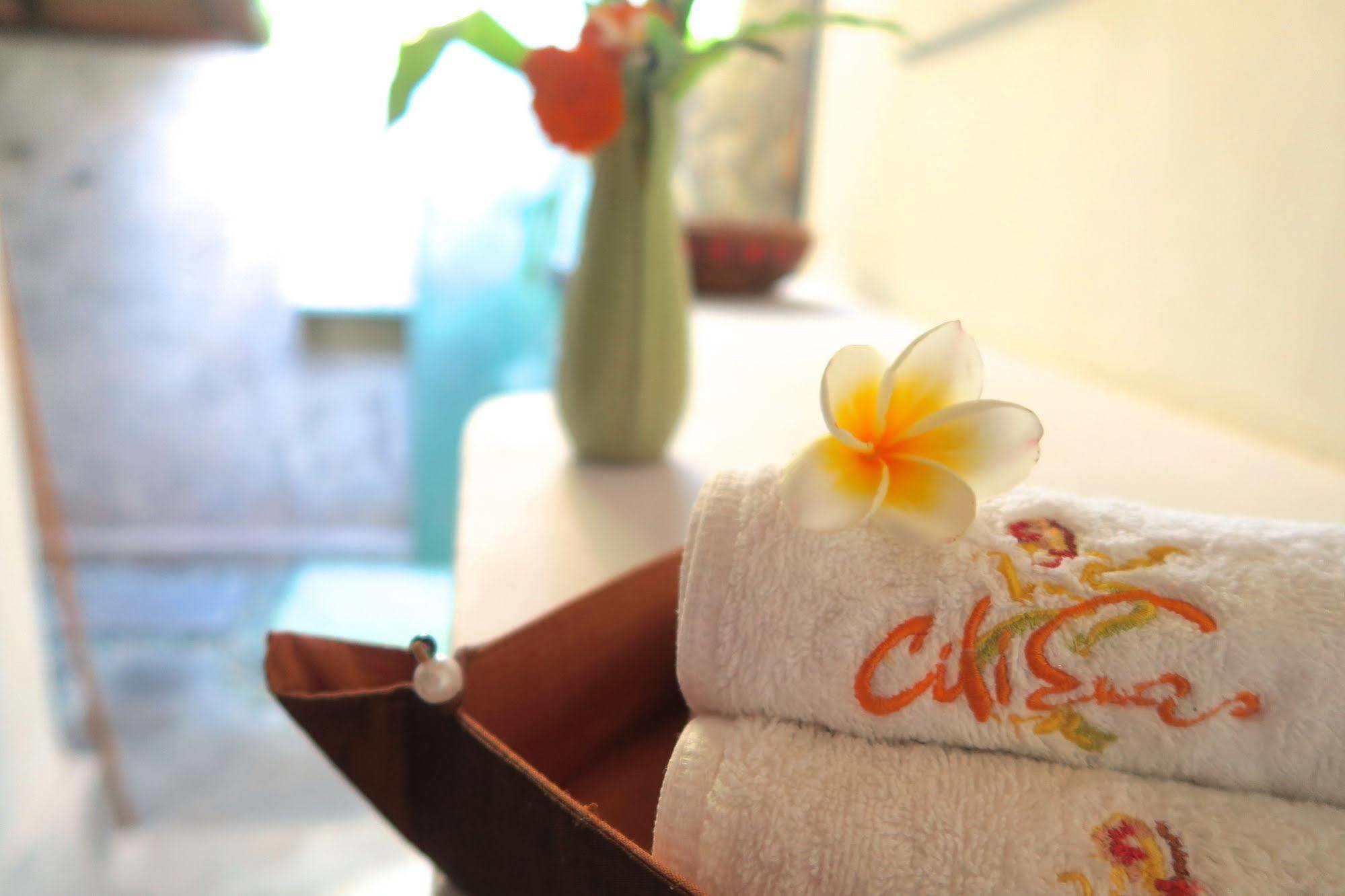 Cili Emas Oceanside Resort Tejakula Bagian luar foto